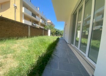 7.jpg - Villa Via Ugo Foscolo 37, Montesilvano - foto 6