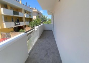 26.jpg - Villa Via Ugo Foscolo 37, Montesilvano - foto 25