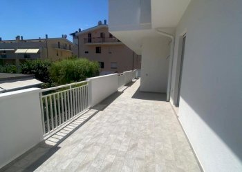 29.jpg - Villa Via Ugo Foscolo 37, Montesilvano - foto 28