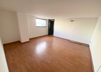 5.jpg - Locale Commerciale Via Luigi Cadorna 48, Pescara - foto 2