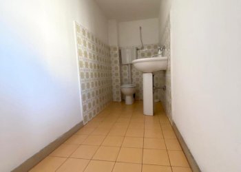 3.jpg - Locale Commerciale Via Luigi Cadorna 48, Pescara - foto 6