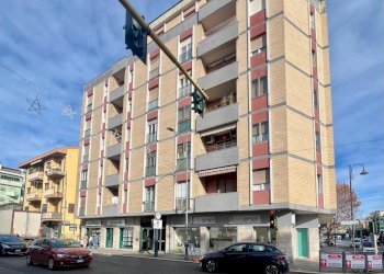 esterno.jpg - Appartamento Corso Umberto I 215, Montesilvano - foto 1