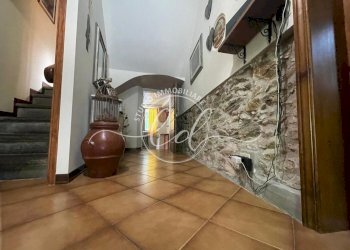 PHOTO-2025-09-24-17-35-27 5.jpg - Porzione di casa Massarosa - foto 12