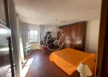 PHOTO-2025-09-24-17-35-50 3.jpg - Porzione di casa Massarosa - foto 26