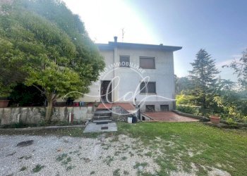 PHOTO-2025-09-13-09-39-36.jpg - Casa indipendente Massarosa - foto 1