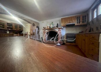 PHOTO-2025-09-13-09-39-40.jpg - Casa indipendente Massarosa - foto 7