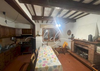 PHOTO-2025-09-13-09-39-47.jpg - Casa indipendente Massarosa - foto 14