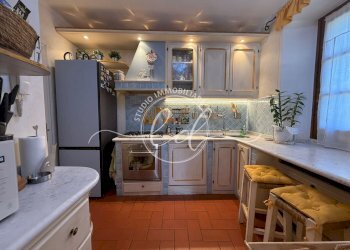 PHOTO-2025-07-16-12-22-34.jpg - Porzione di casa Seravezza - foto 9