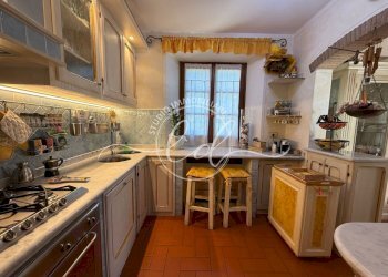 PHOTO-2025-07-16-12-22-35.jpg - Porzione di casa Seravezza - foto 10