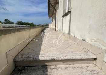 PHOTO-2025-05-19-10-43-56.jpg - Villa Camaiore - foto 9