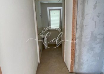 PHOTO-2025-05-19-10-44-09.jpg - Villa Camaiore - foto 21