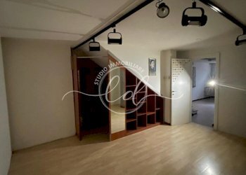 996997a4-068c-4c9e-a056-b67e845b3e31.jpeg - Locale Commerciale Camaiore - foto 13