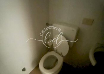 5fa46056-7680-4c1d-a882-b8ba9575e30d.jpeg - Locale Commerciale Camaiore - foto 17