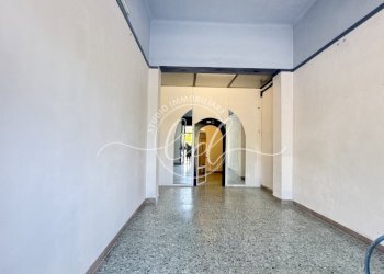 IMG_5459.JPG - Locale Commerciale Seravezza - foto 1