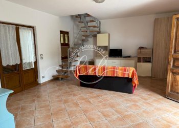 PHOTO-2025-09-25-16-45-48 5.jpg - Porzione di casa Pietrasanta - foto 4