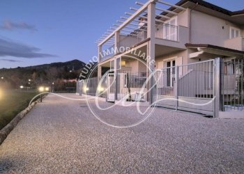 5eafd251-674e-434c-8b0b-3661b6e500e6.JPG - Porzione di casa Camaiore - foto 1