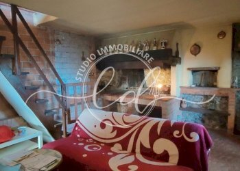 PHOTO-2025-03-06-20-08-35.jpg - Casa indipendente Massarosa - foto 15