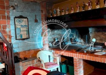 PHOTO-2025-03-06-20-08-32 2.jpg - Casa indipendente Massarosa - foto 16