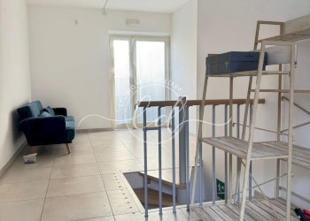 30619.jpg - Locale Commerciale Seravezza - foto 2