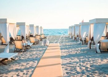 foto-spiaggia-forte-dei-marmi-600x450.jpg - Villa a Schiera Pietrasanta - foto 12