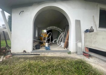 PHOTO-2025-01-27-15-44-02 2.jpg - Porzione di casa Camaiore - foto 1