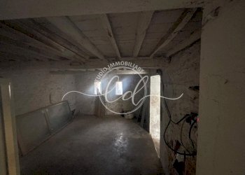 PHOTO-2025-01-27-15-42-31.jpg - Porzione di casa Massarosa - foto 15