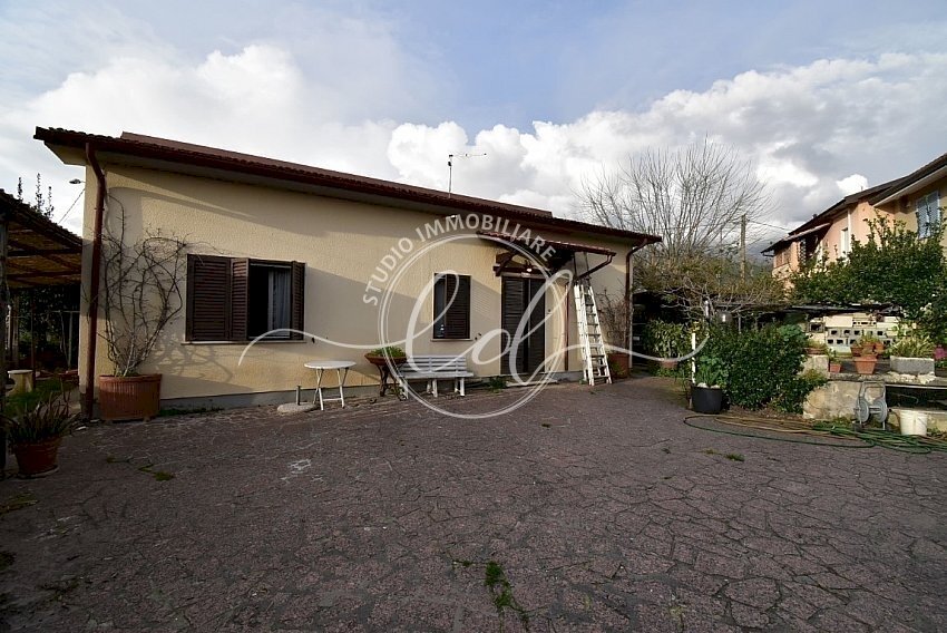 45262_W.jpg - Villa Pietrasanta - foto 1