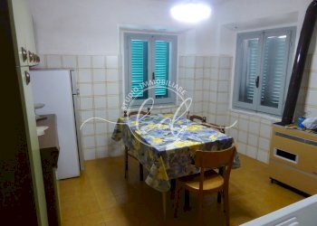 PHOTO-2025-02-15-12-19-37.jpg - Porzione di casa Seravezza - foto 5