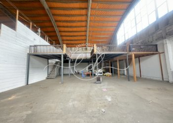 IMG_0610.JPG - Magazzino Pietrasanta - foto 2