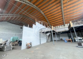 IMG_0612.JPG - Magazzino Pietrasanta - foto 5