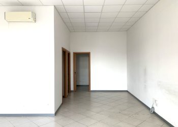 IMG_3309.jpg - Locale Commerciale Via Onorato Capo, Anagni - foto 1