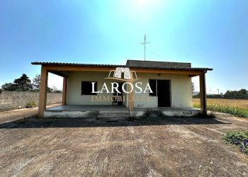 1.jpg - Villa Melendugno - foto 1