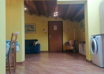 8b9cf219-f2e6-42fd-90de-d76b53d84f5c.jpg - Trilocale Palermo - foto 2