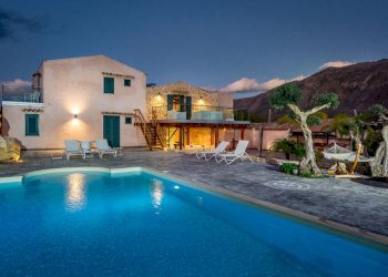 _D4N0940.JPG - Casale CONTRADA CARDONE SNC, Castellammare del Golfo - foto 1