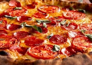 free-photo-of-deliziosa-pizza-al-salame-piccante-c - Restaurant Via Dante Alighieri 11, Codogno - photo 6