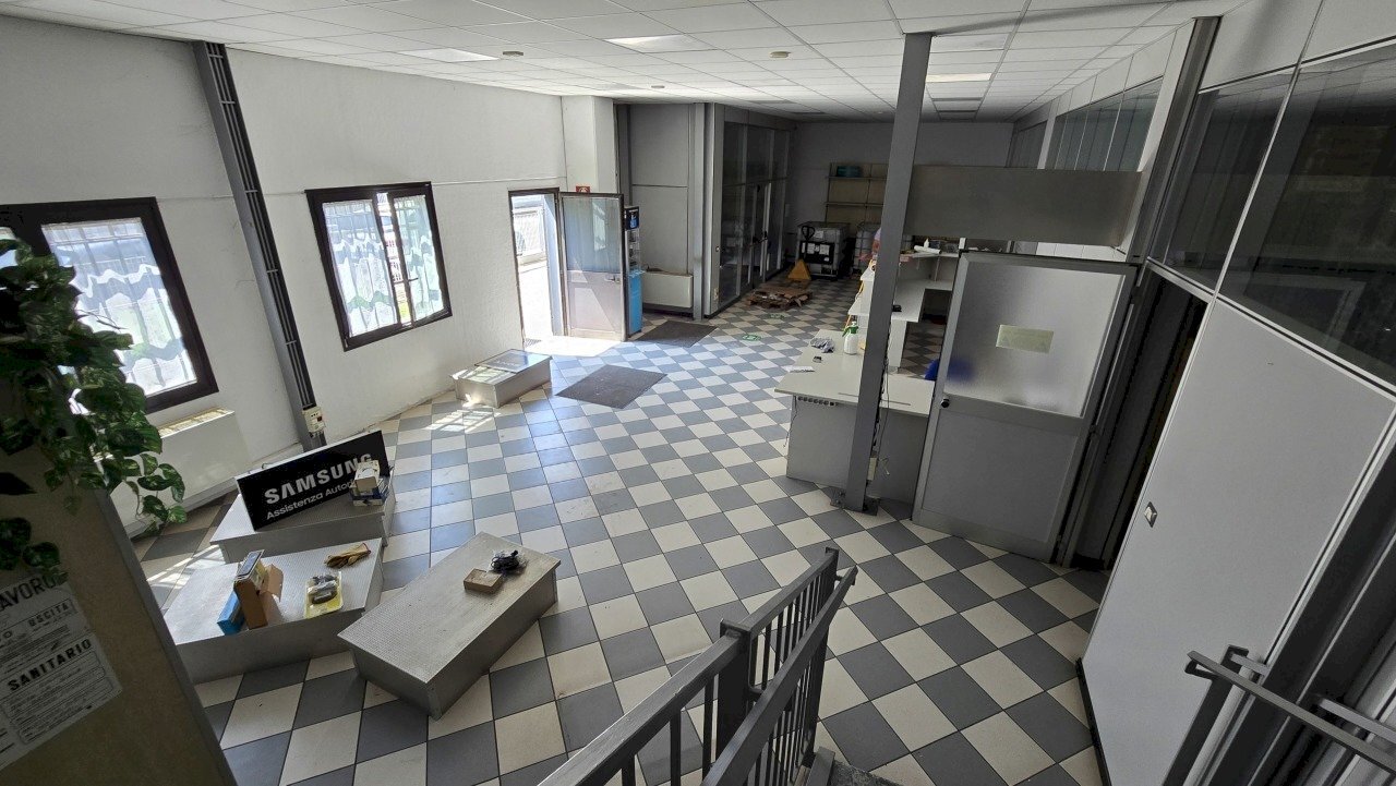 20250624_115112.jpg - Capannone Via Ernesto Rizzi 13S, Melegnano - foto 2