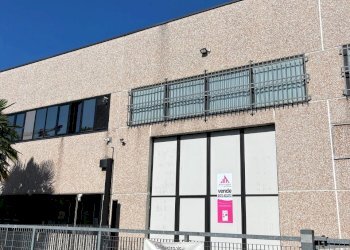 cartello.jpg - Capannone Via Ernesto Rizzi 13S, Melegnano - foto 10