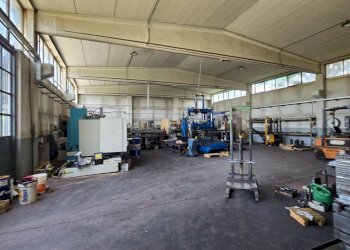 20250613_152834(0).jpg - Capannone Via Sandro pertini  9, Miradolo Terme - foto 2