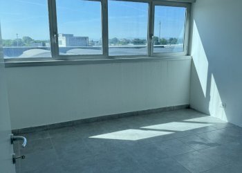 IMG_6704.jpg - Ufficio Via Maestri del Lavoro snc, Sant'Angelo Lodigiano - foto 2