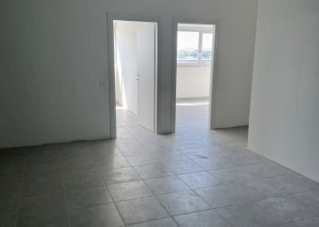 IMG_6701.jpg - Ufficio Via Maestri del Lavoro snc, Sant'Angelo Lodigiano - foto 3