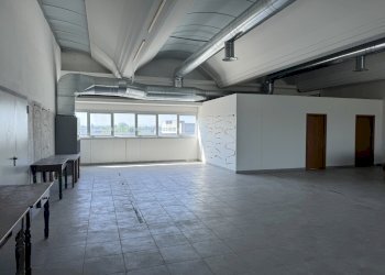 IMG_6676.jpg - Ufficio via Maestri del Lavoro, Sant'Angelo Lodigiano - foto 7