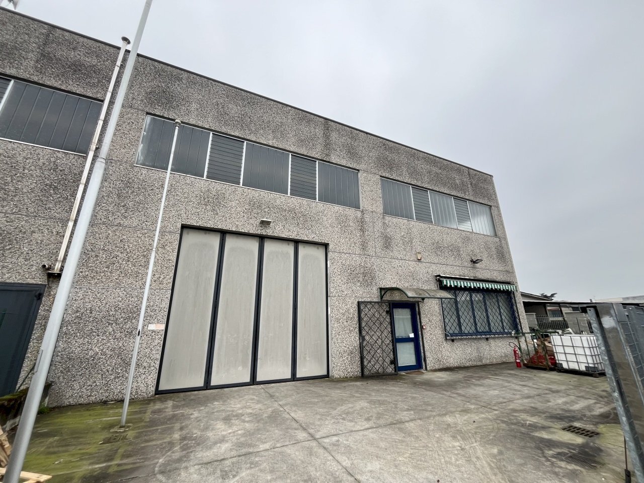 IMG_8132.jpeg - Capannone Via Toscana 24, Cornegliano Laudense - foto 2