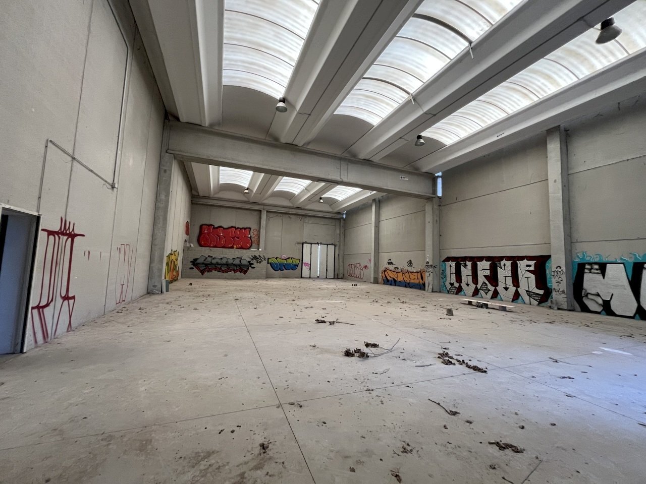 IMG_8056.jpeg - Shed Via Pietro Buscaglia  8, Vigevano - photo 1