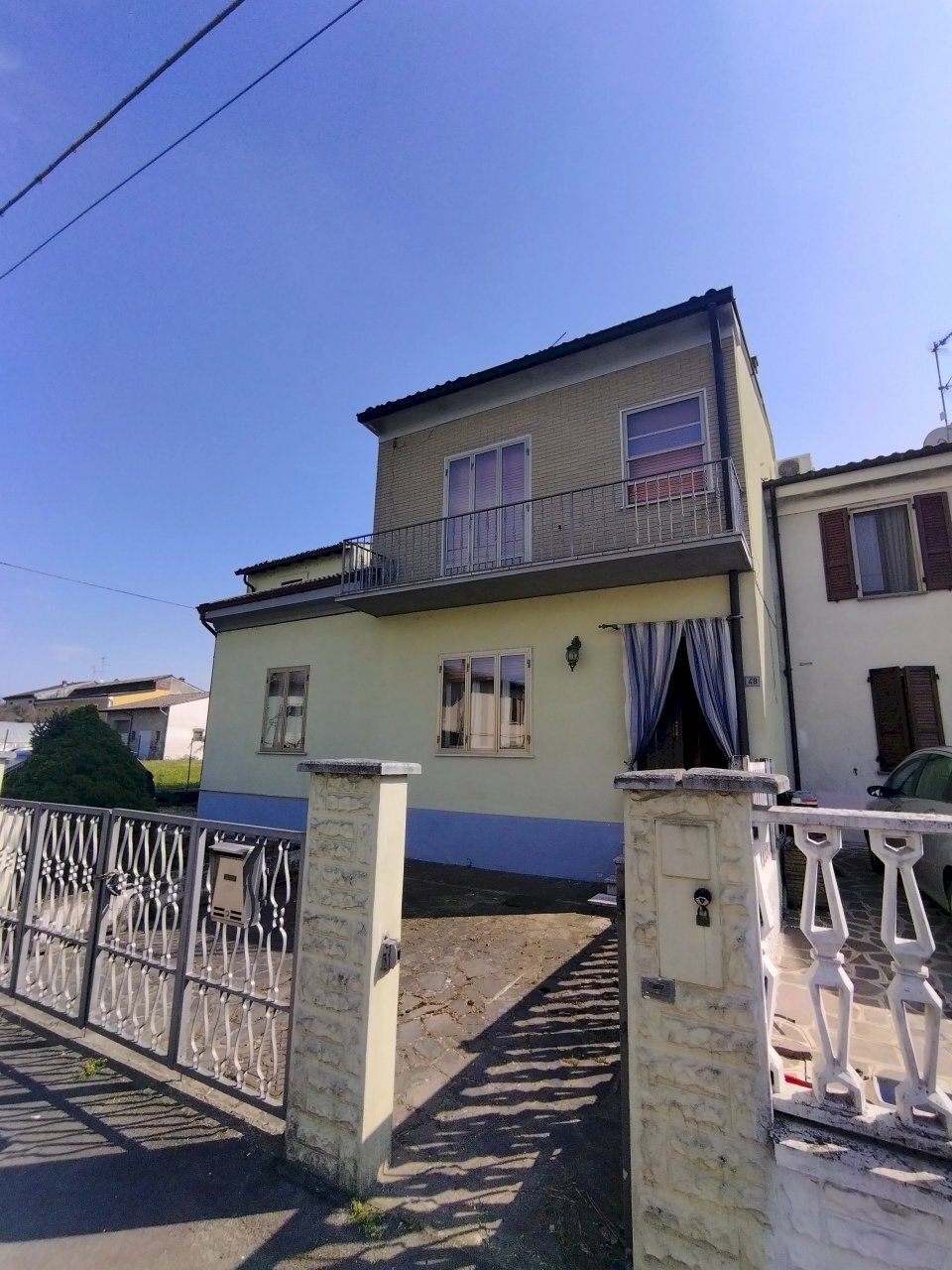 IMG_20250409_153254.jpg - Villa VIA GIOVANNI CADOLINI 48, Rivarolo del Re ed Uniti - foto 2