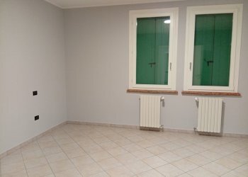 IMG_20260119_155804.jpg - Villa Via Dossi 40, Sabbioneta - foto 16