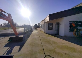 IMG_20241221_105022.jpg - Locale Commerciale Via Casellati 8, San Giovanni in Croce - foto 4