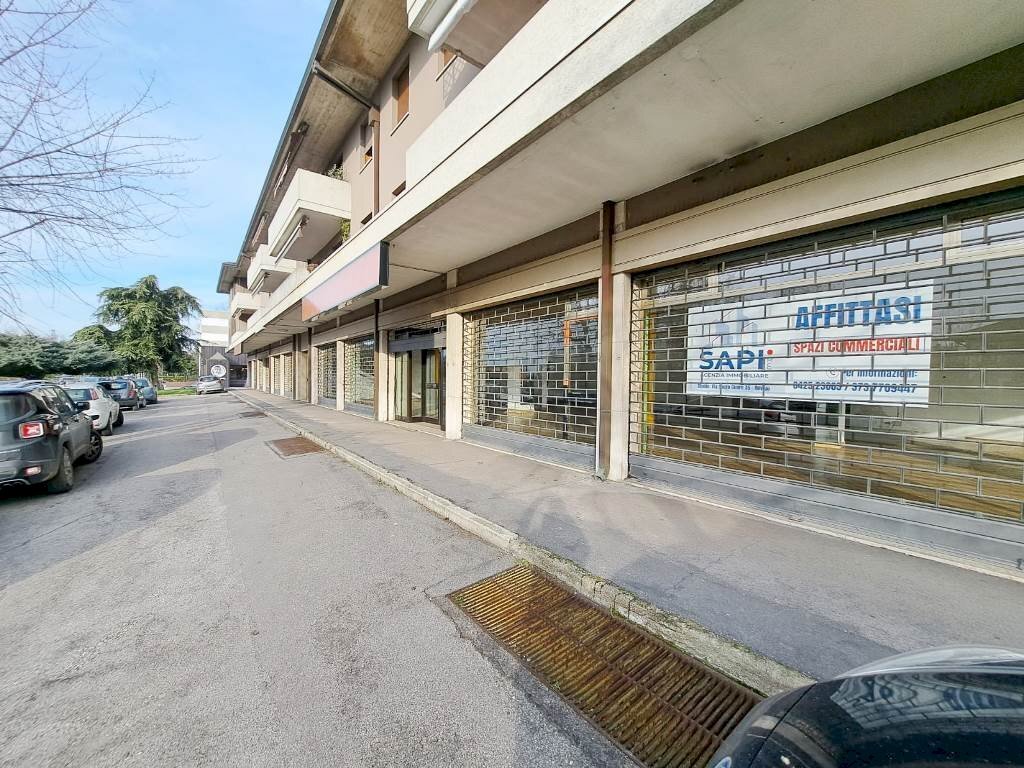 esterno - Commercial Premises Rovigo - photo 3
