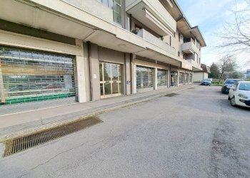 esterno - Locale Commerciale Rovigo - foto 2