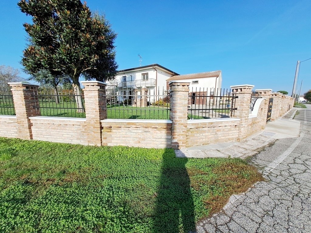 visione muretto esterno.jpg - Villa Papozze - foto 2
