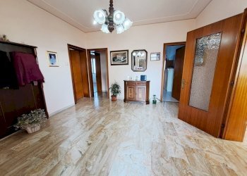 ingresso piano terra.jpg - Villa Papozze - foto 4